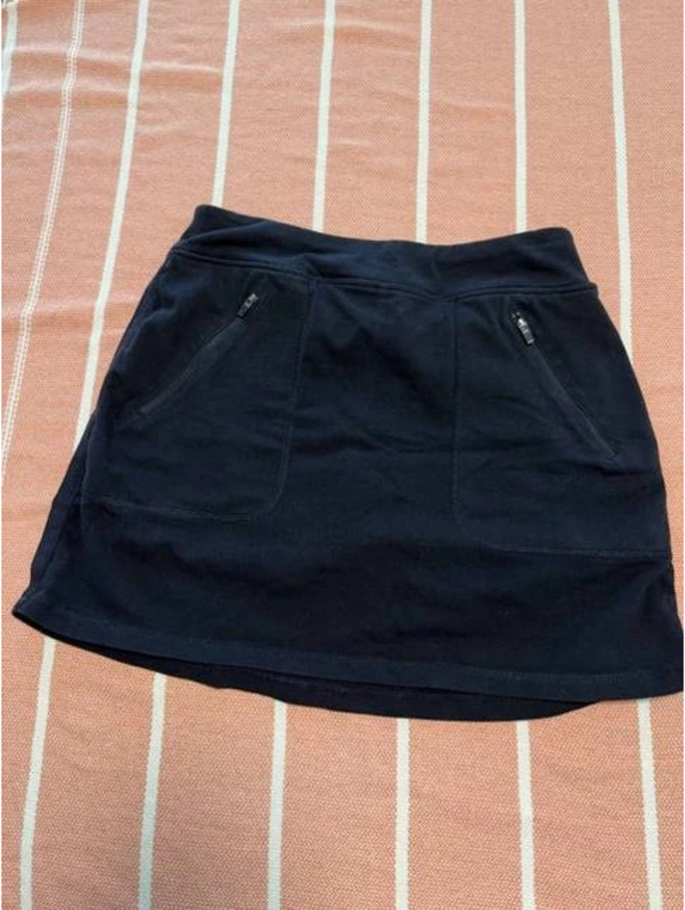 #6160 Talbots Black Pull-On Skirt Size XS